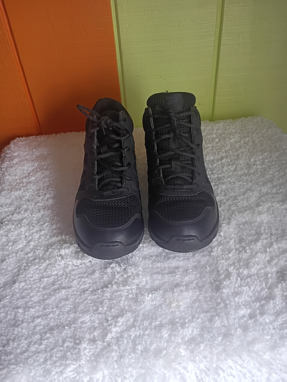 Reebok Men's Black Low-Top Athletic Sneakers